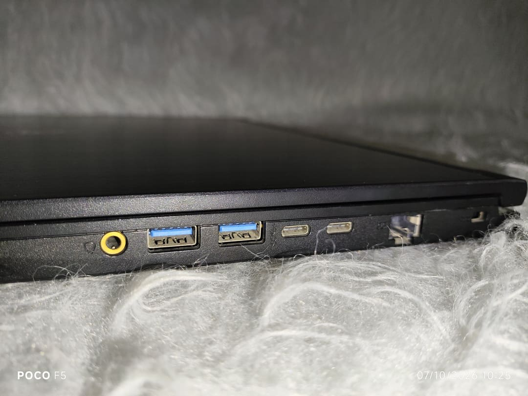 MSI Katana · i7 - 10750H (Upto 5.0Ghz) 3