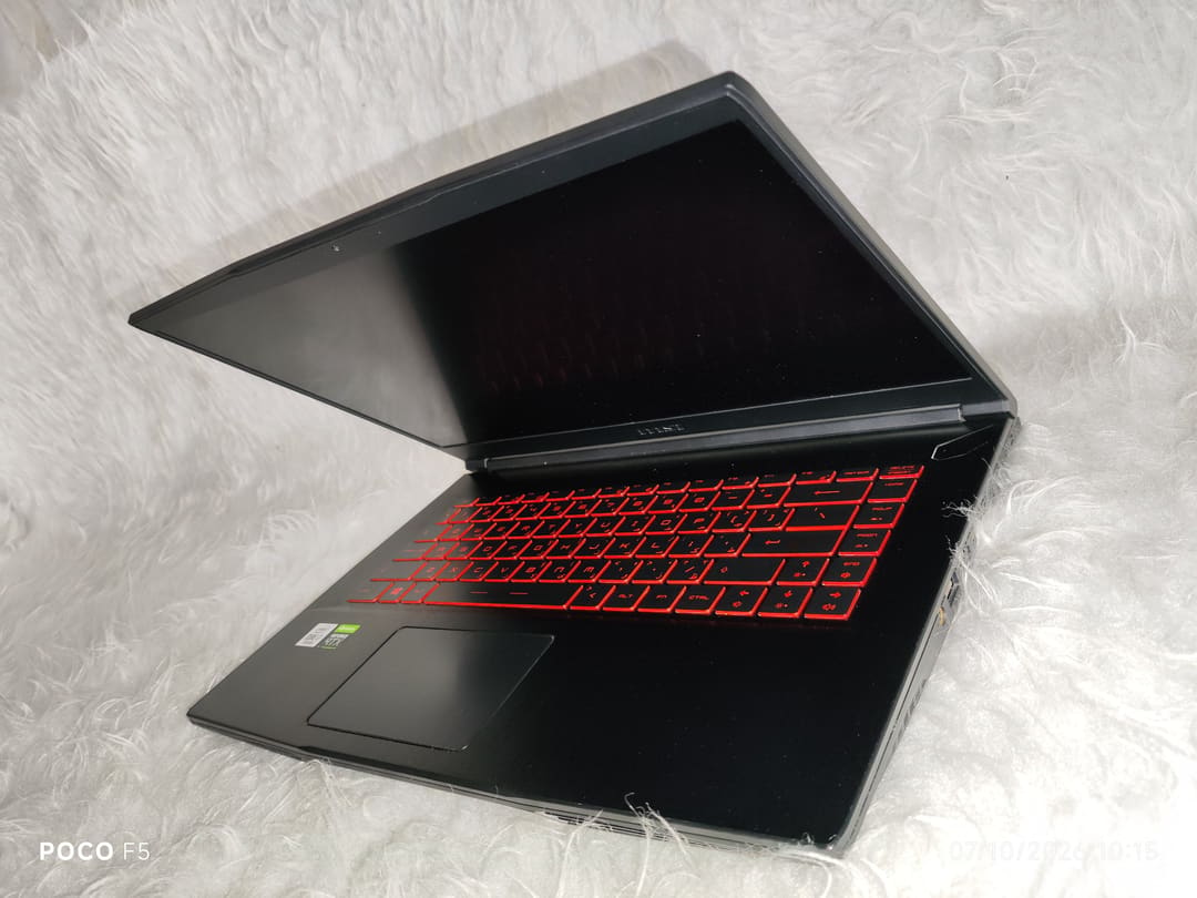 MSI Katana · i7 - 10750H (Upto 5.0Ghz) 1