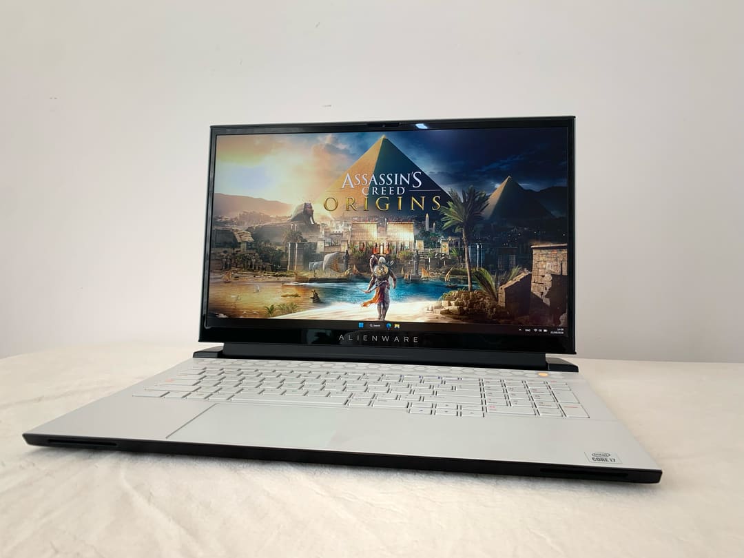 Dell Alienware · i7-10870H 2