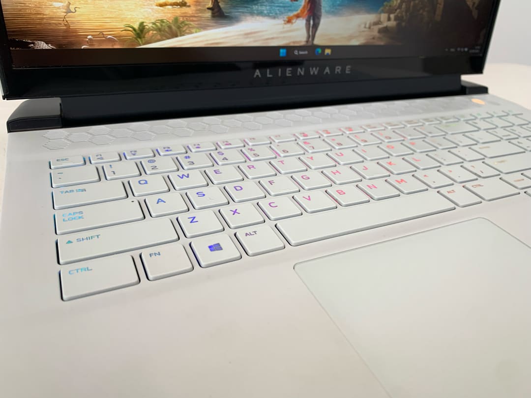 Dell Alienware · i7-10870H 7