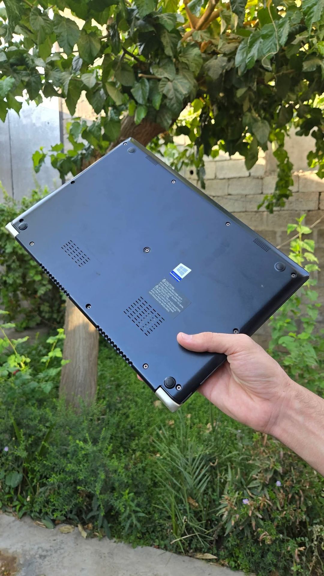 Toshiba / Dynabook Tecra · Core i5 gen8 vpro 6
