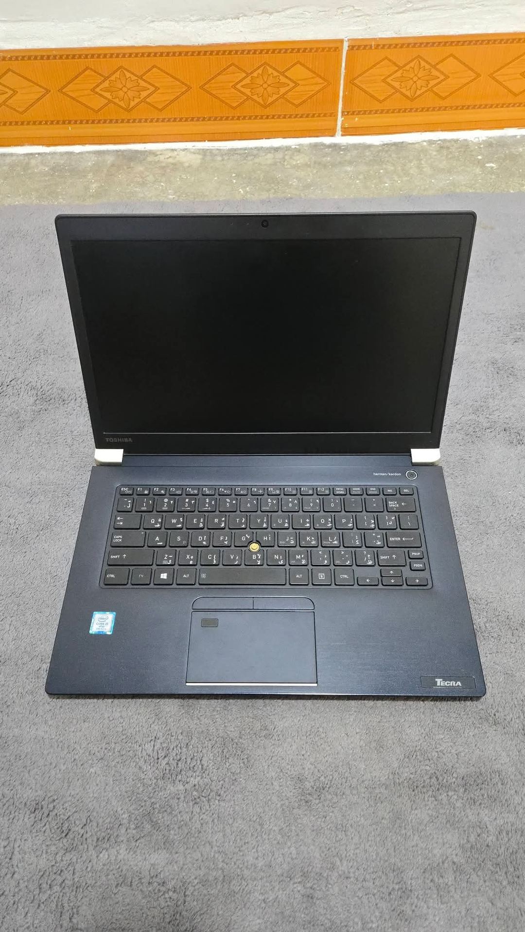 Toshiba / Dynabook Tecra · Core i5 gen8 vpro 2
