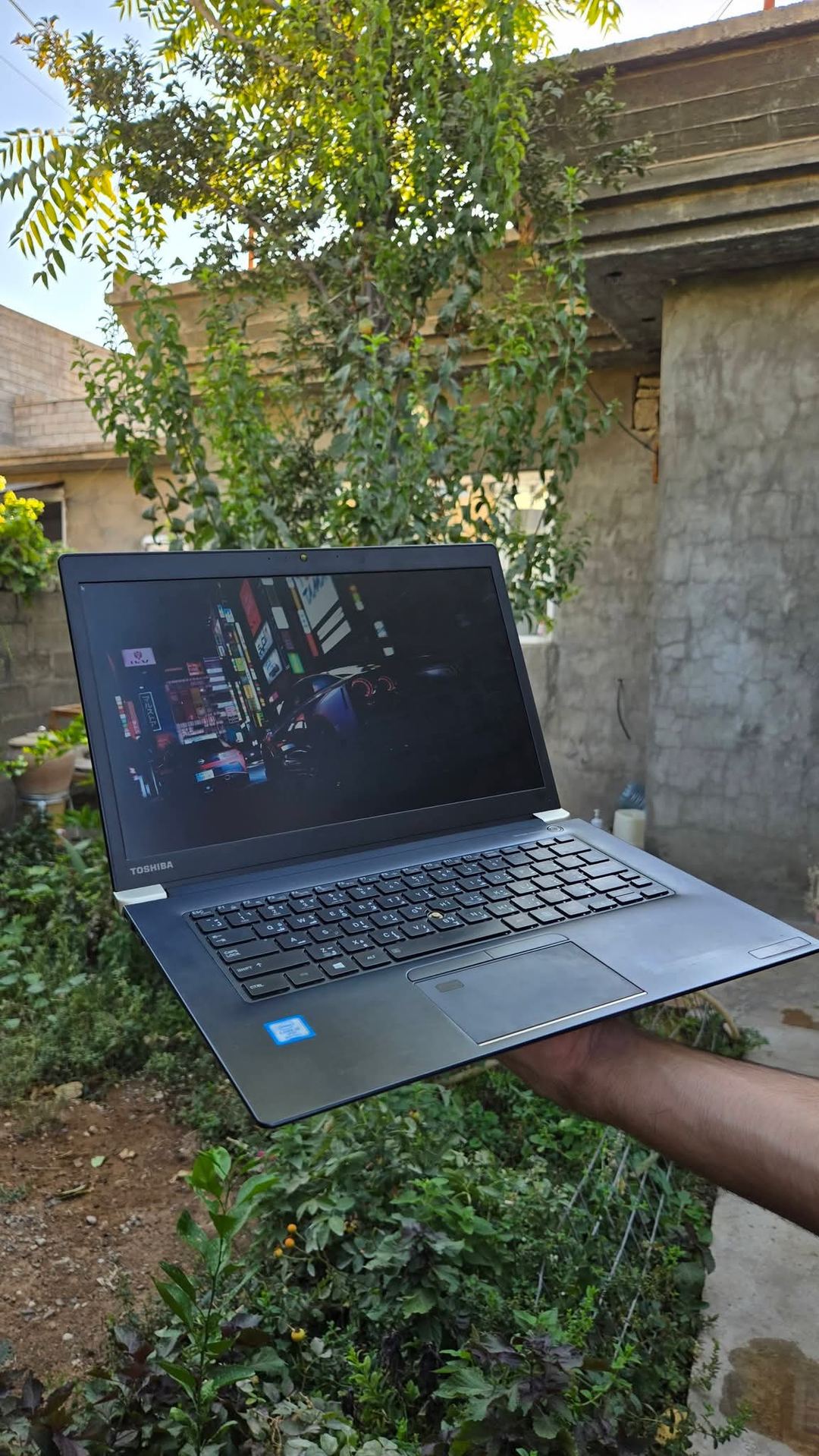 Toshiba / Dynabook Tecra · Core i5 gen8 vpro 4