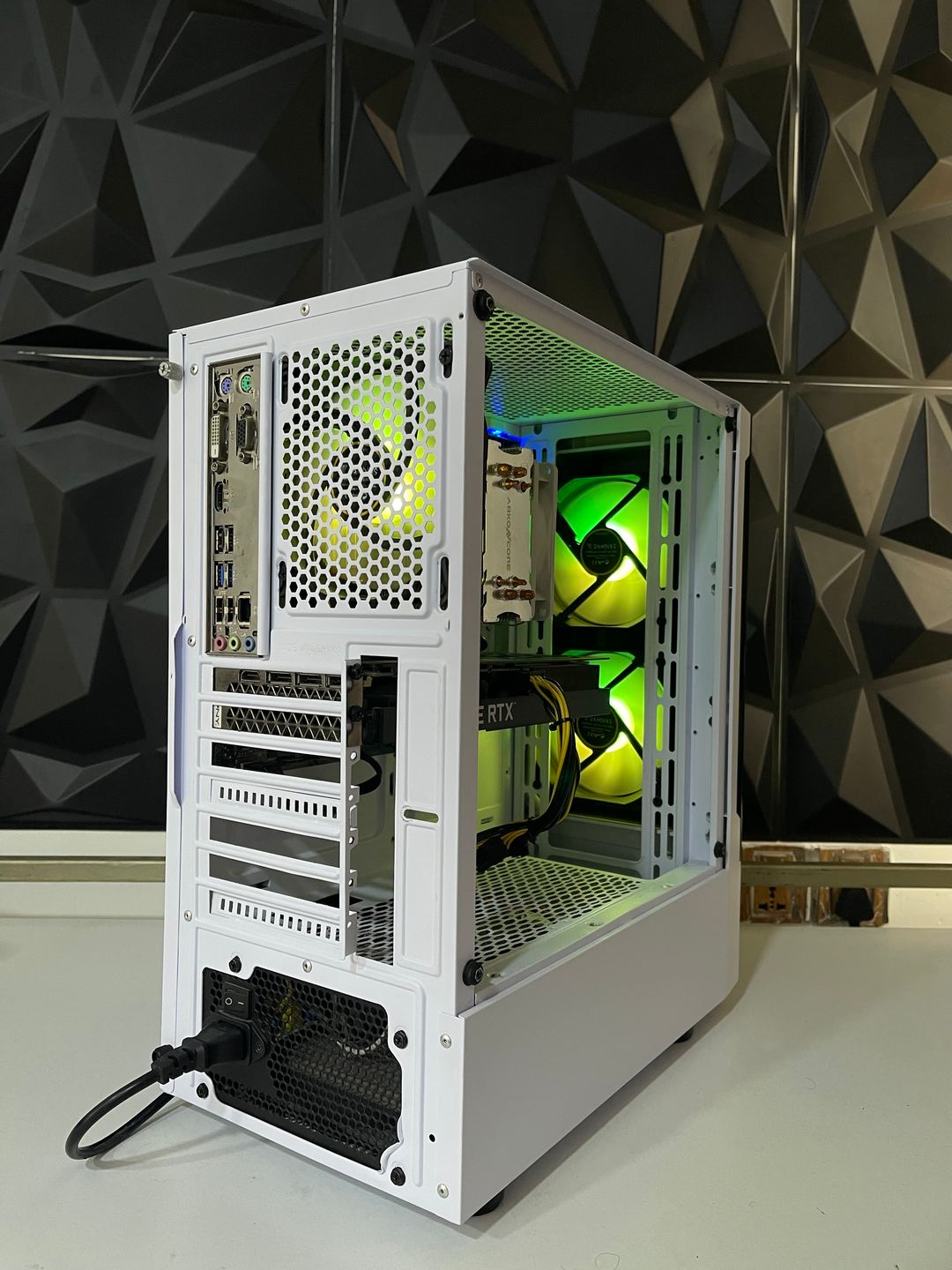 Desktop Computers · i5-10400f 6