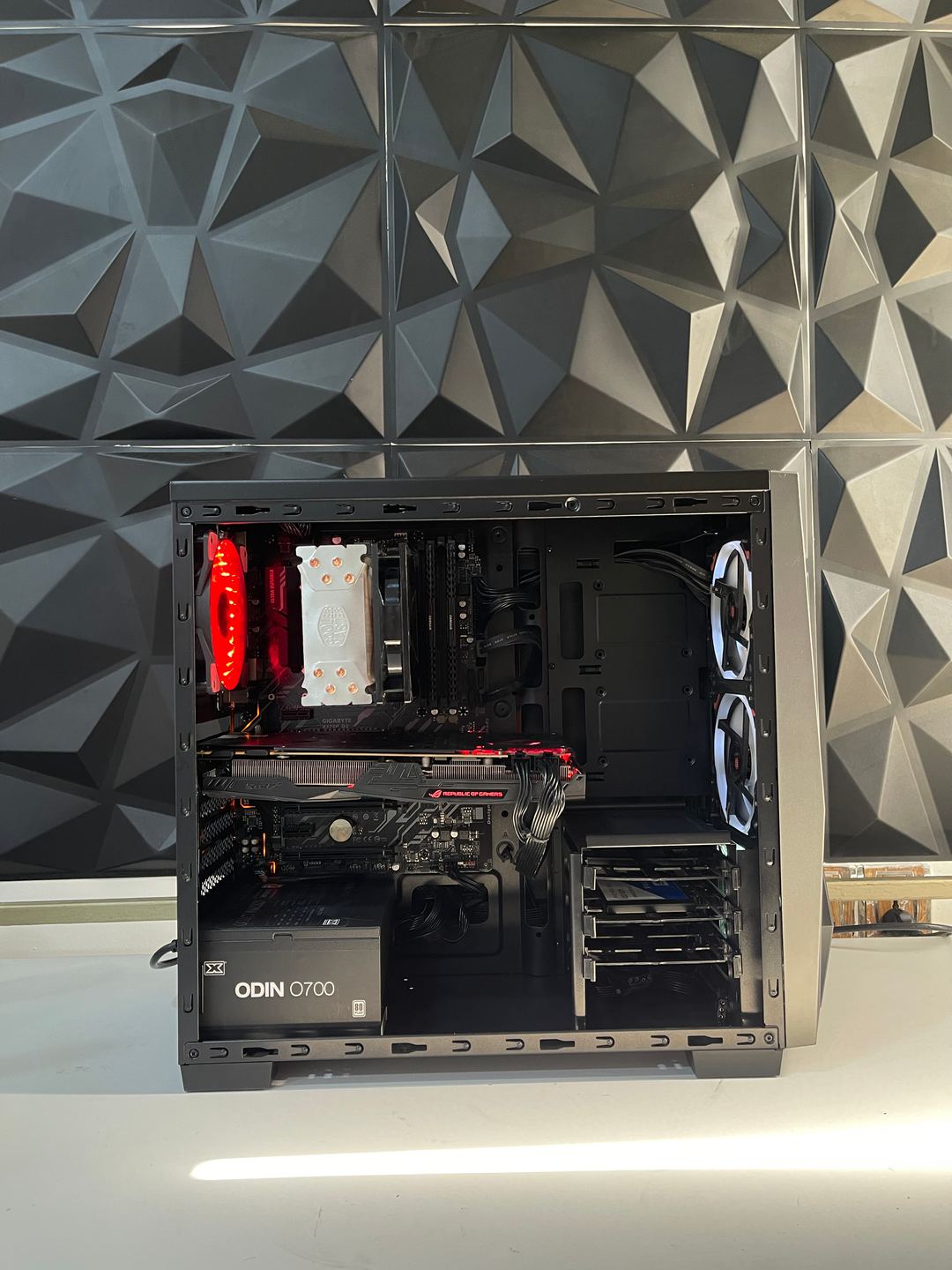 Desktop Computers · i7 8700k 4