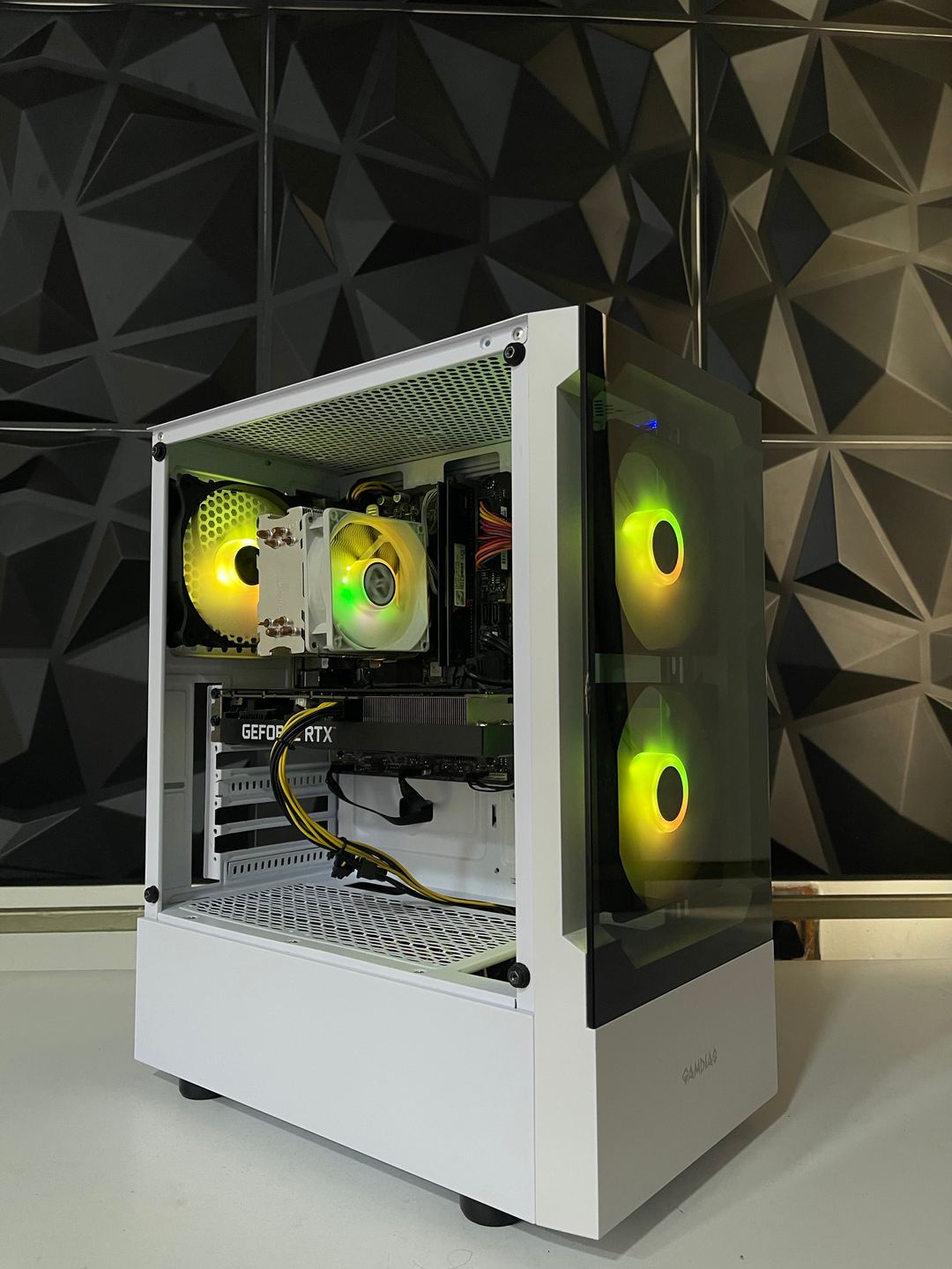 Desktop Computers · i5-10400f 3