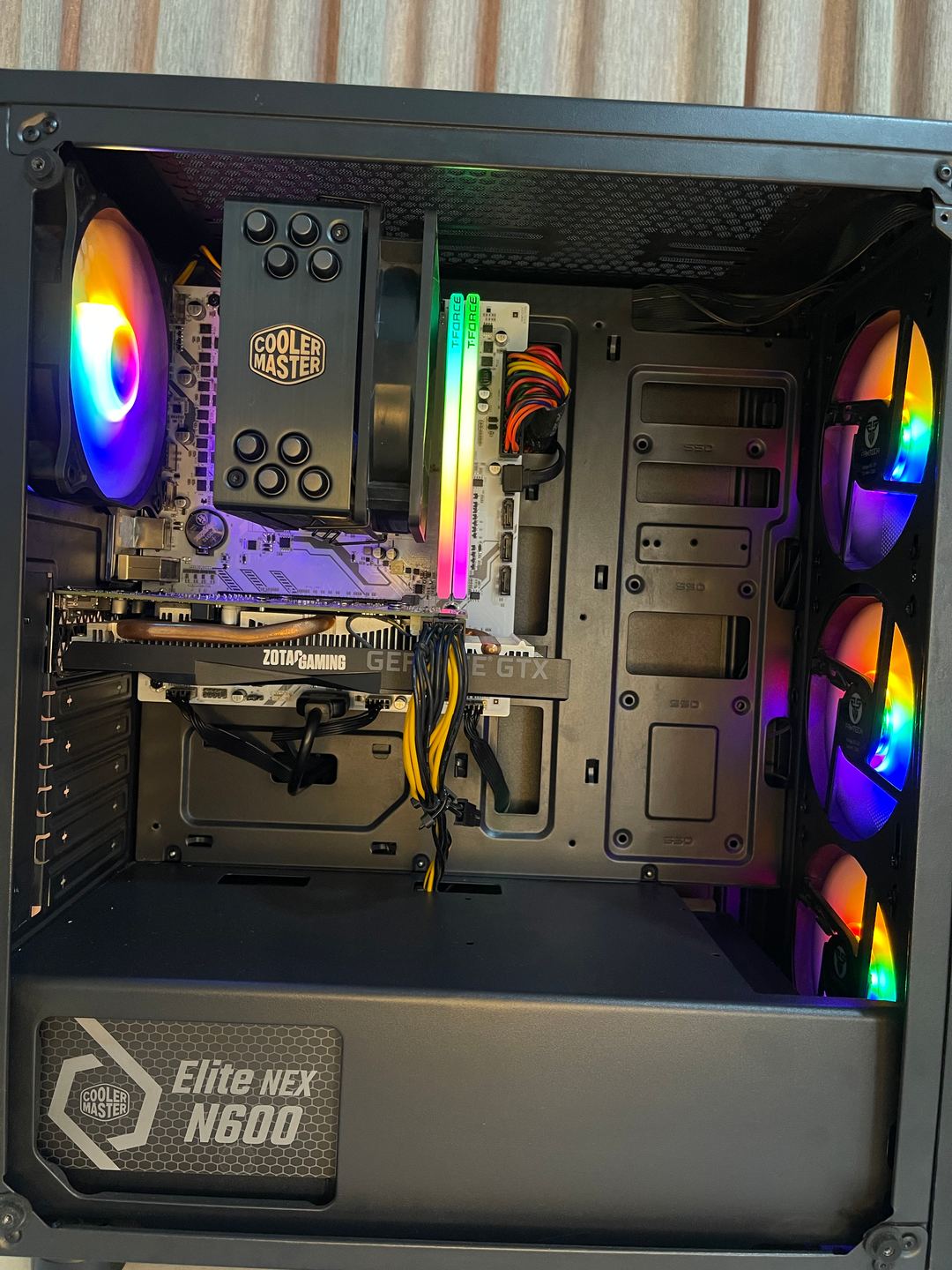 Desktop Computers · Amd 5 2600 4