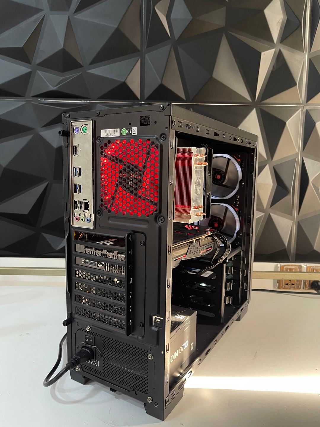 Desktop Computers · i7 8700k 6