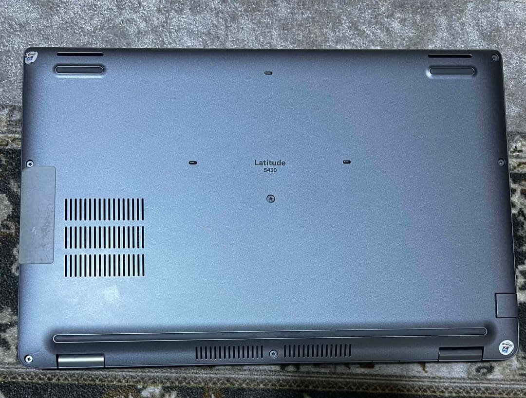Dell Latitude · I7 - 1265U 2