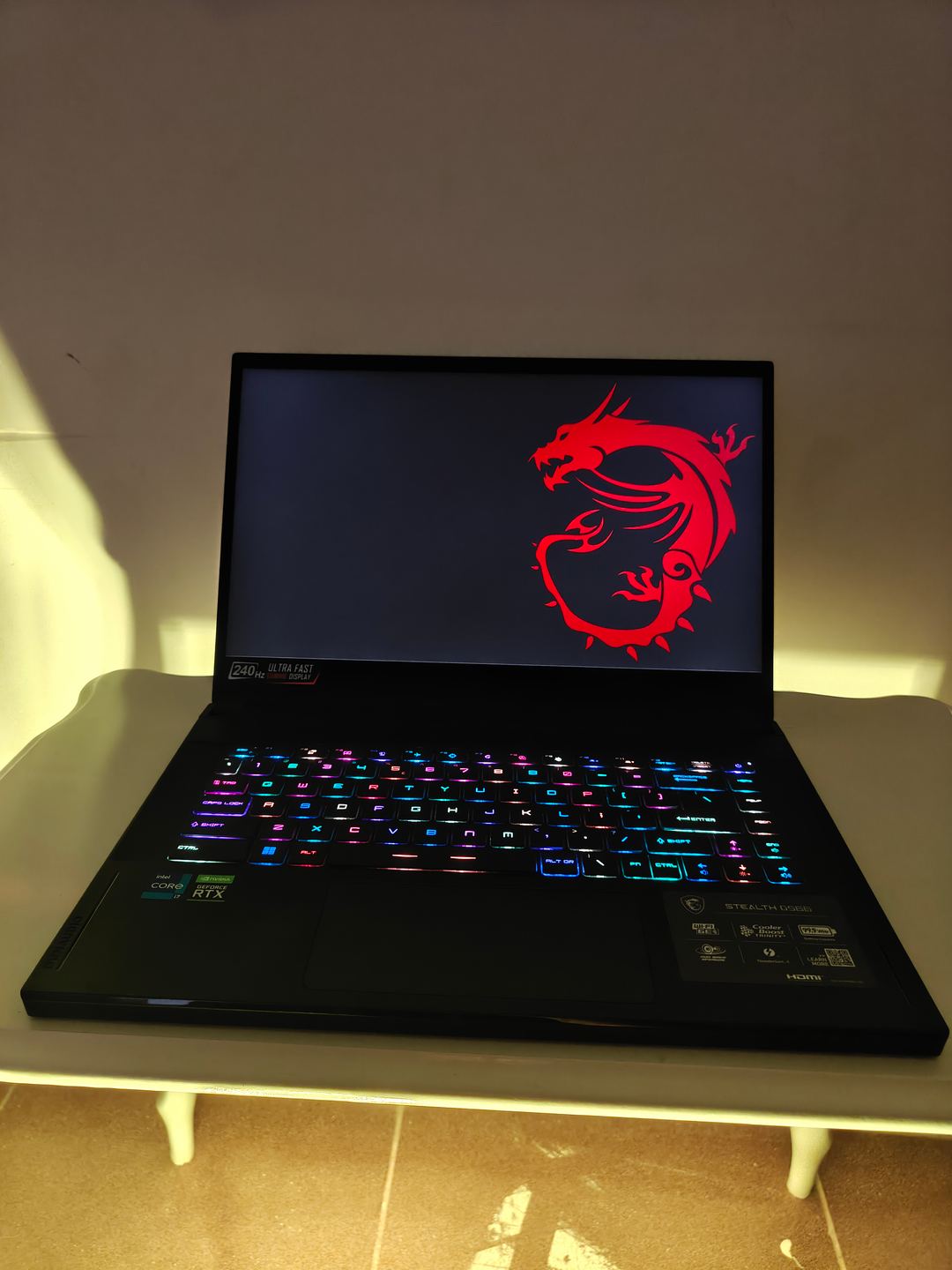 MSI Stealth · Intel® Core™ i7-12650H 8