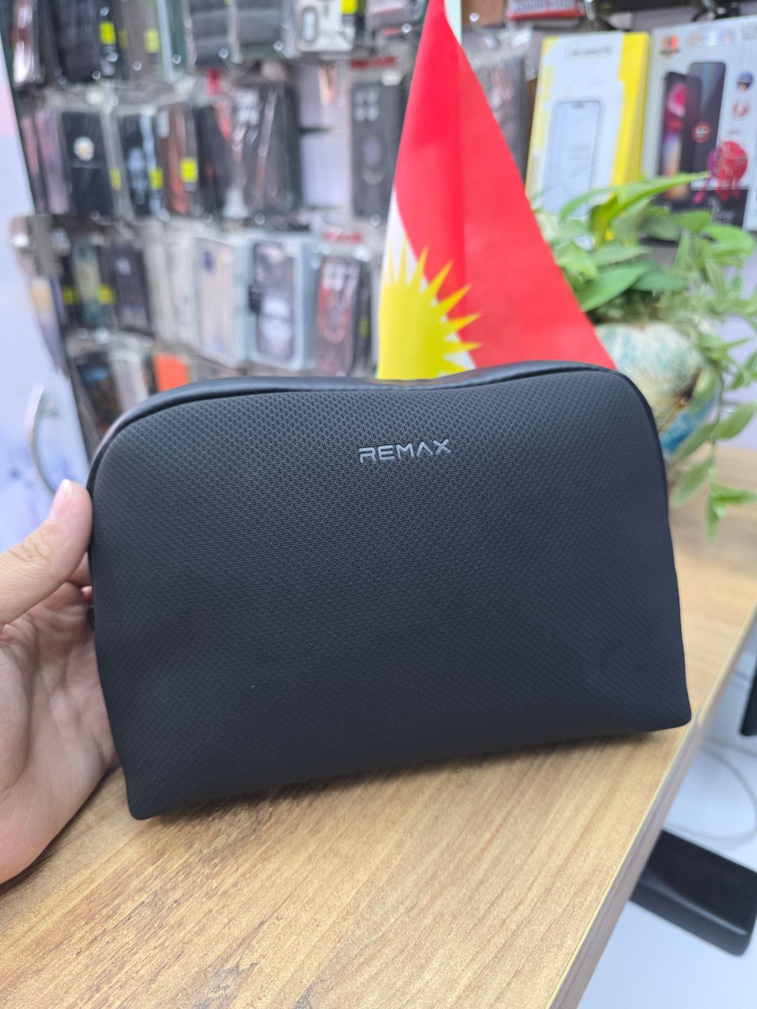 Remax Bags 1