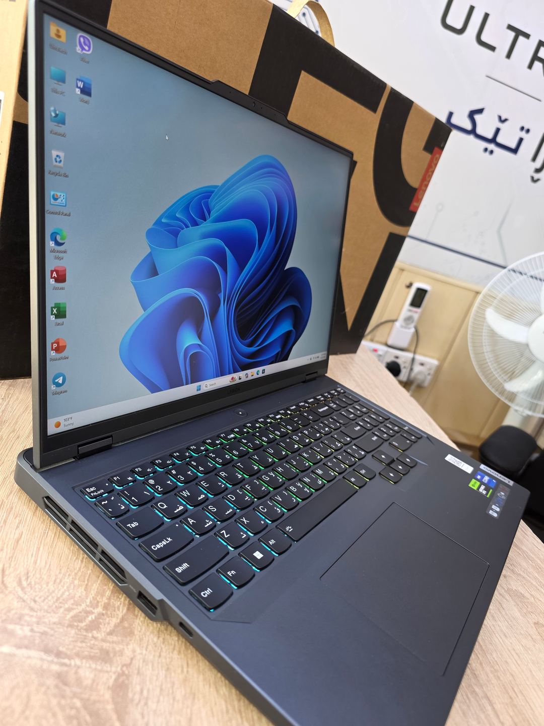 Lenovo Legion 5 Pro · Core i7-13700HX 4