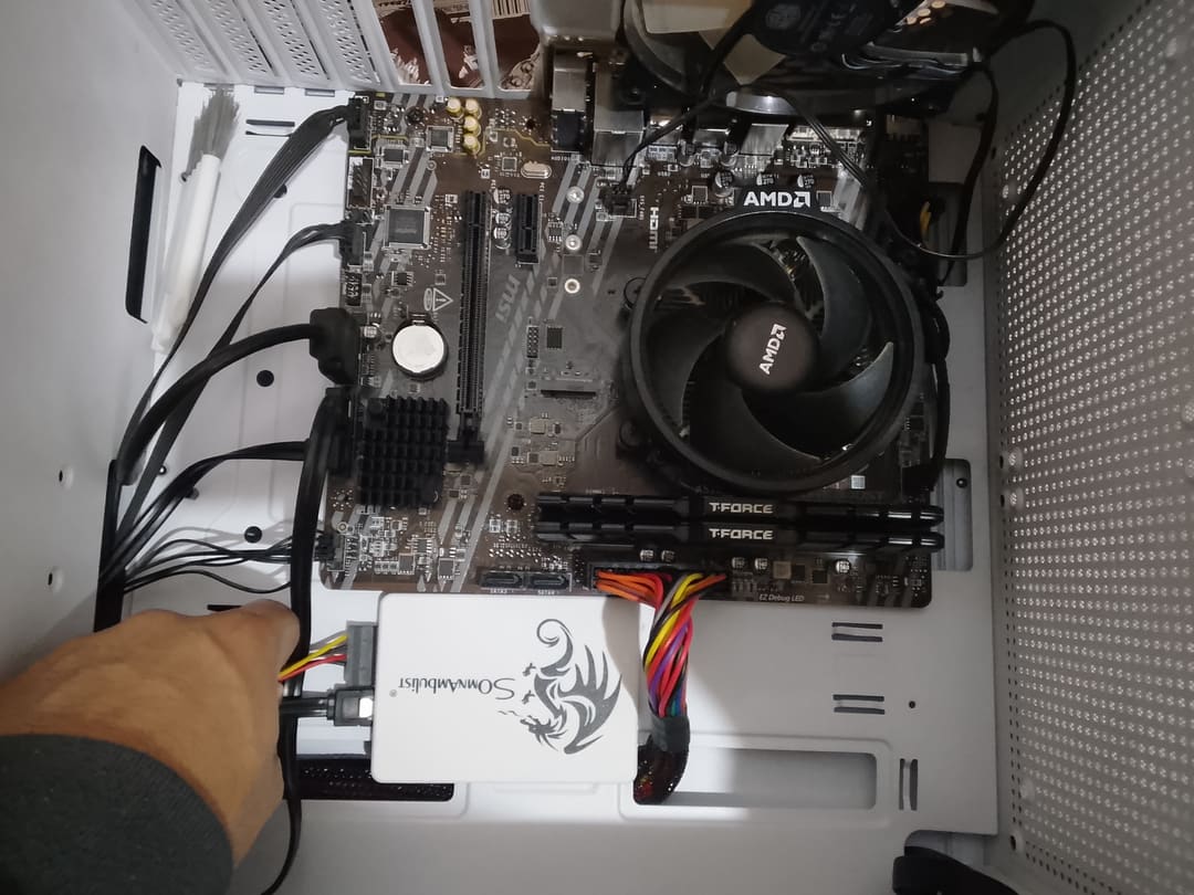 Desktop Computers · AMD Ryzen 5 2400g 9