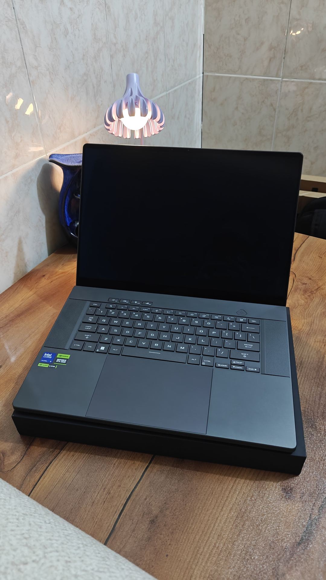 Asus ROG Zephyrus 8