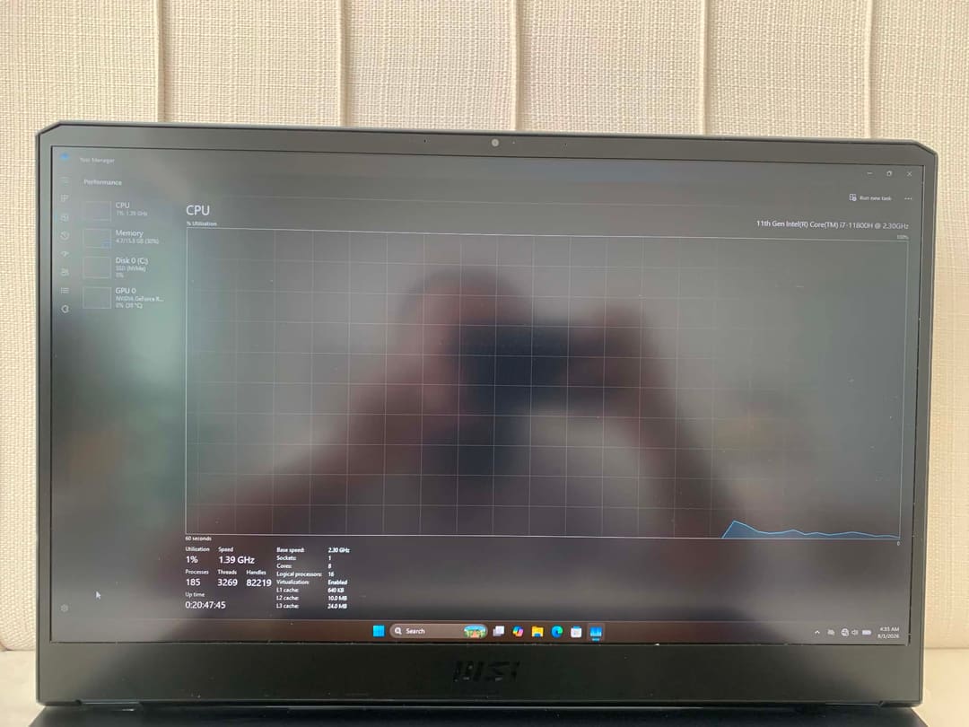 MSI MSI GE76 RAIDER · Core i7 - 11800H 8
