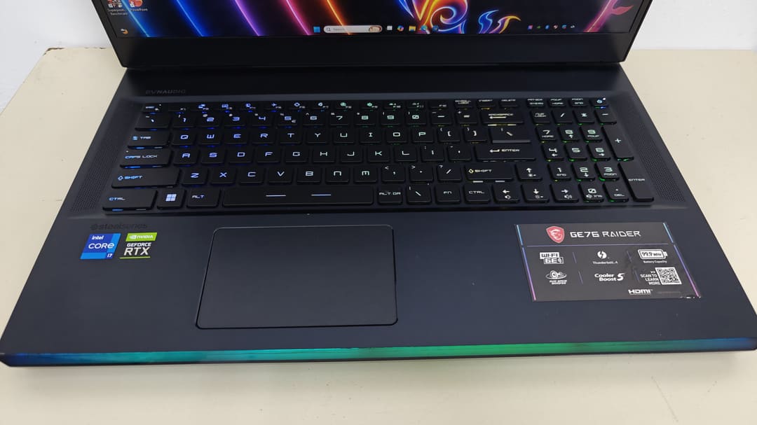 MSI Raider · Core i7 - 11800H 4