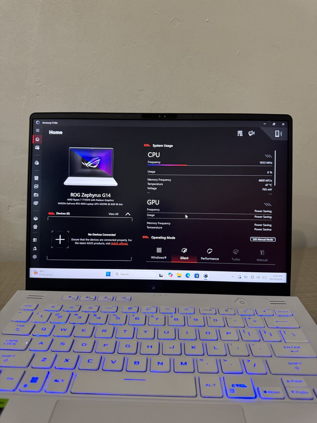 Asus ROG Zephyrus · AMD Ryzen 7 7840HS 3