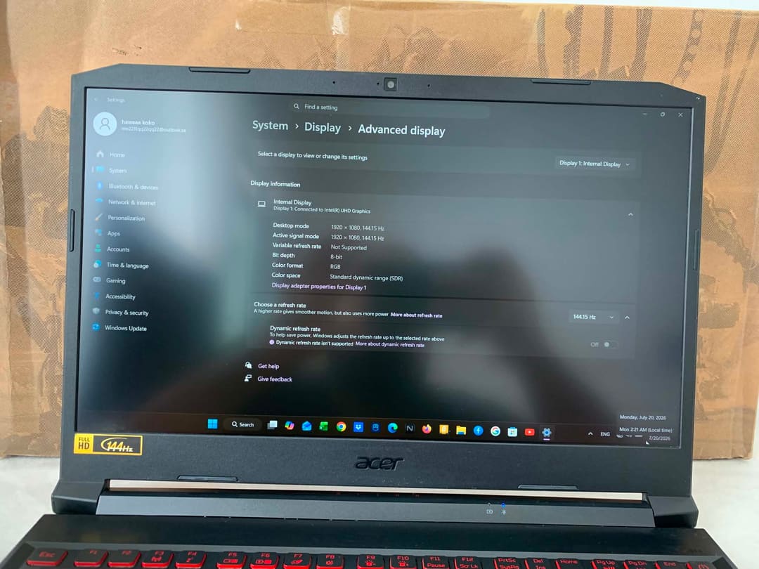 Acer Nitro · Intel i5-10300H 9