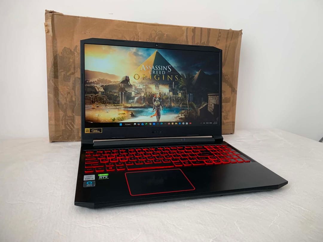 Acer Nitro · Intel i5-10300H 3