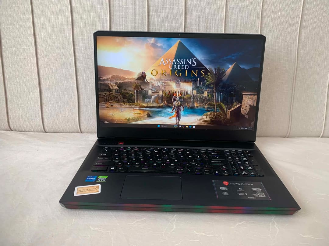 MSI MSI GE76 RAIDER · Core i7 - 11800H 10