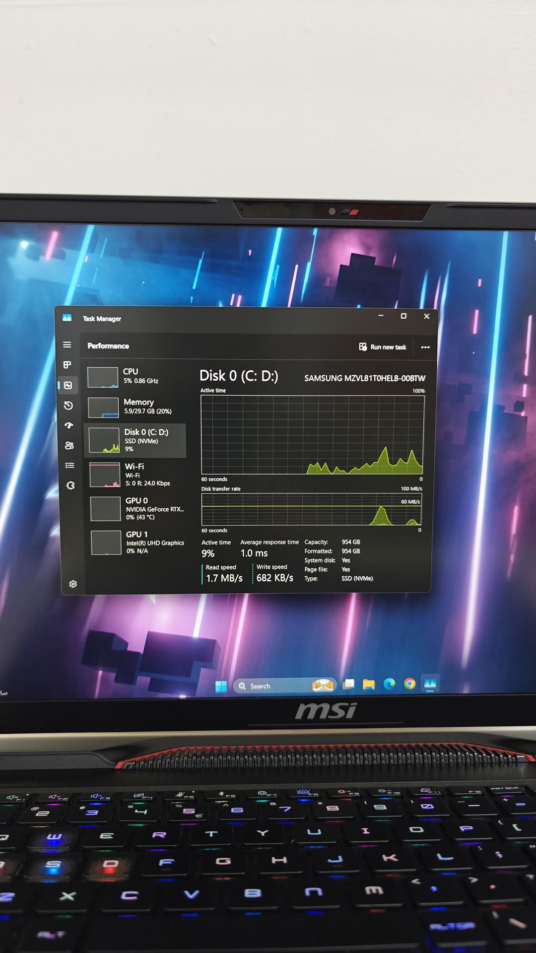 MSI Raider · CPU: Intel Core i9-14900HX 9
