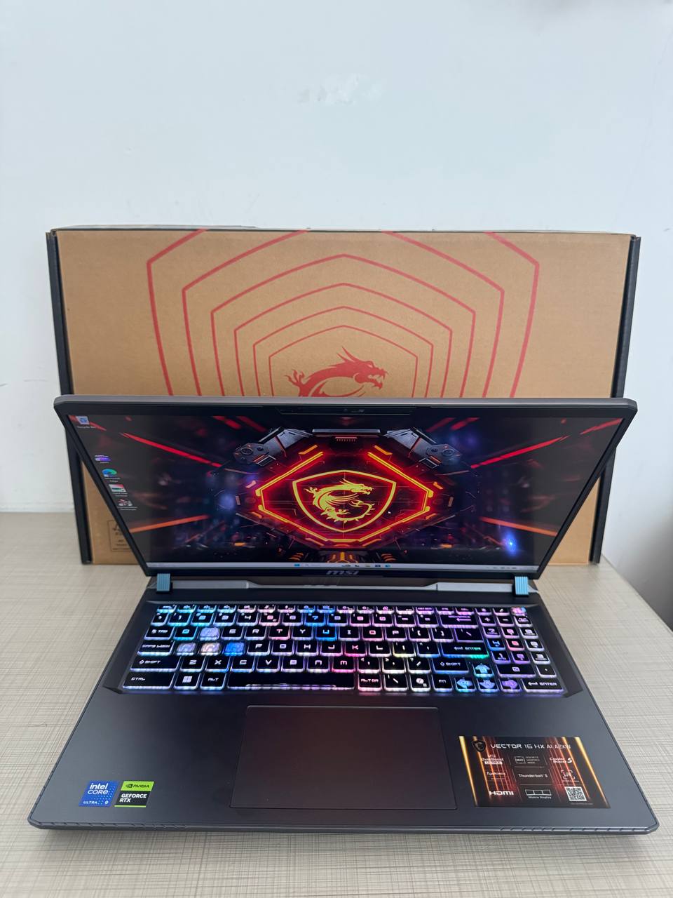 MSI Vector · ULTRA 9 - 275HX 2