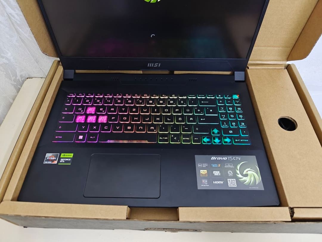 MSI MSI Bravo 15 C7V 4