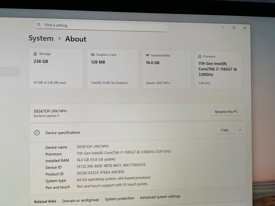Microsoft Surface Laptop · Core i7 - 11800H 4
