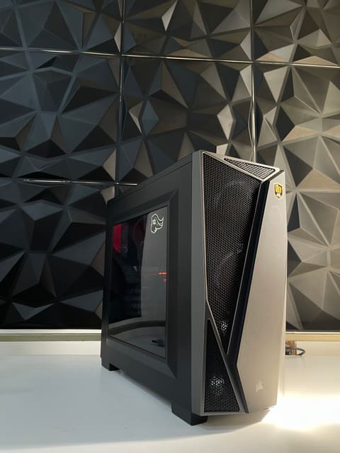 Desktop Computers · i7 8700k