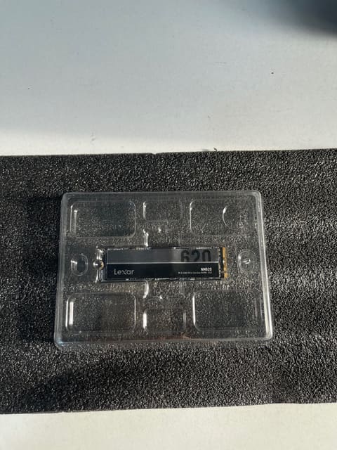 LEXAR NM620