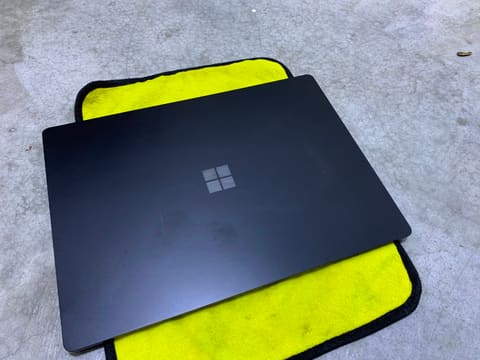 Microsoft Surface Laptop · Core i7 - 11800H
