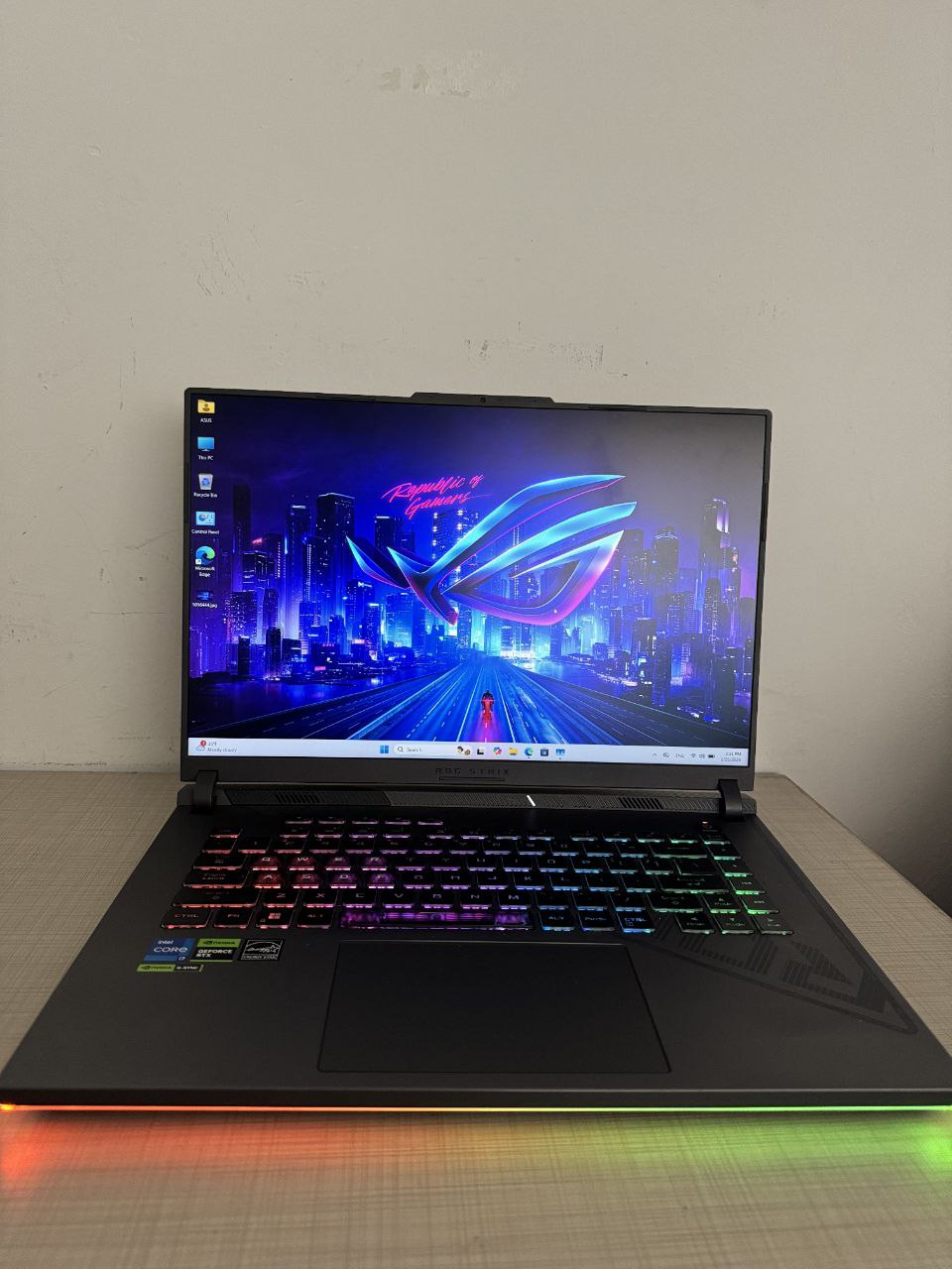 ئەسووس Asus ROG STRIX G16 · ١ تێرا · ١٦ گێگا