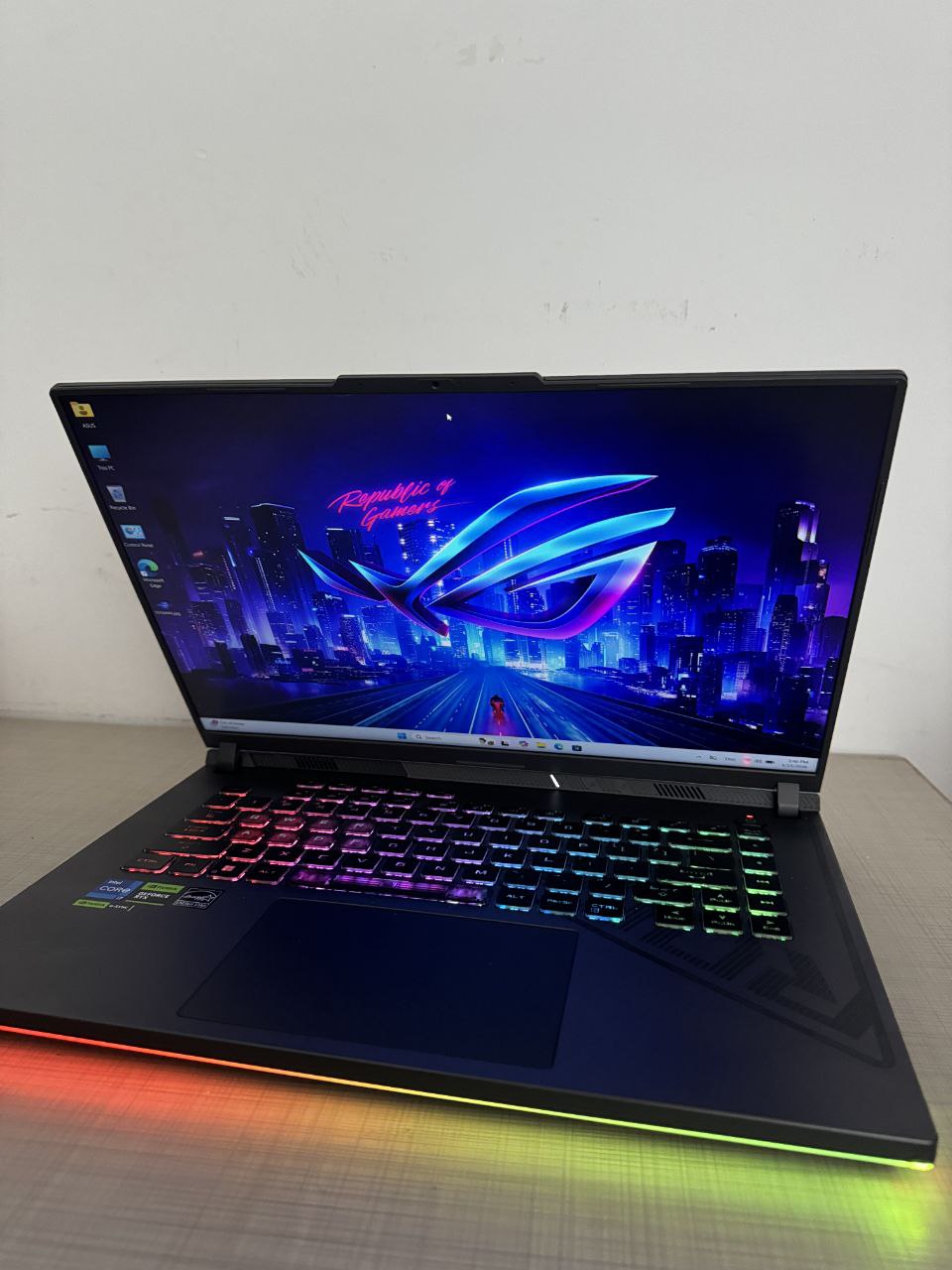 ئەسووس Asus ROG STRIX G16 · ١ تێرا · ١٦ گێگا 3